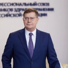 Анатолий Домников призвал профлидеров отслеживать доплаты медработникам