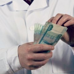 Медработники начнут получать доплаты в конце февраля